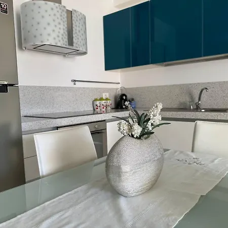 Апартаменты Sea&sun&sand Cosy In